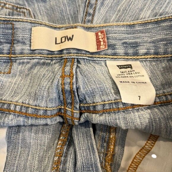 Levi's Denim Shorts Medium Light Lined Wash Juniors Size 7 - Picture 7 of 9
